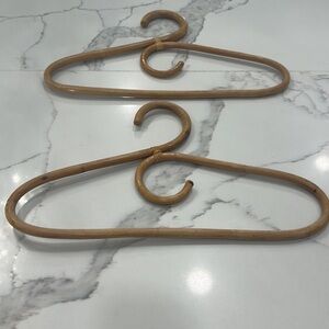 Bamboo Clothes Hangers. Set of 2.‎